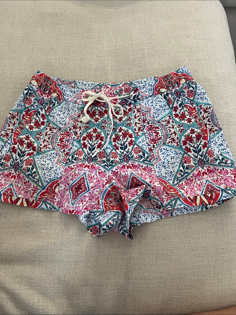 Women's Pink & Red Patterned Drawstring Shorts